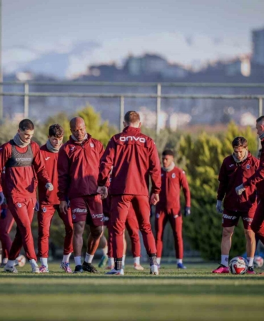 trabzonspor-2026-yilinda-buyuk-mac-sanssizligini-kirmak-istiyor-44kx8j1f.jpg