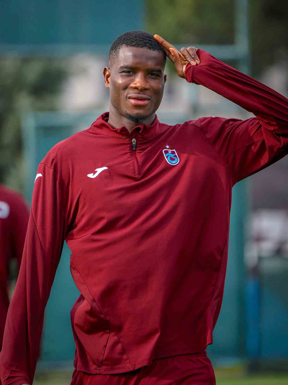 trabzonspor 48 golun 15ini kafayla atti 1 FqUAOlbs