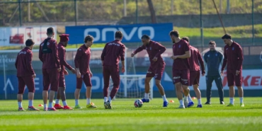 trabzonspor-60-puanin-23unu-istanbul-takimlarindan-aldi-LaJA5RM8.jpg