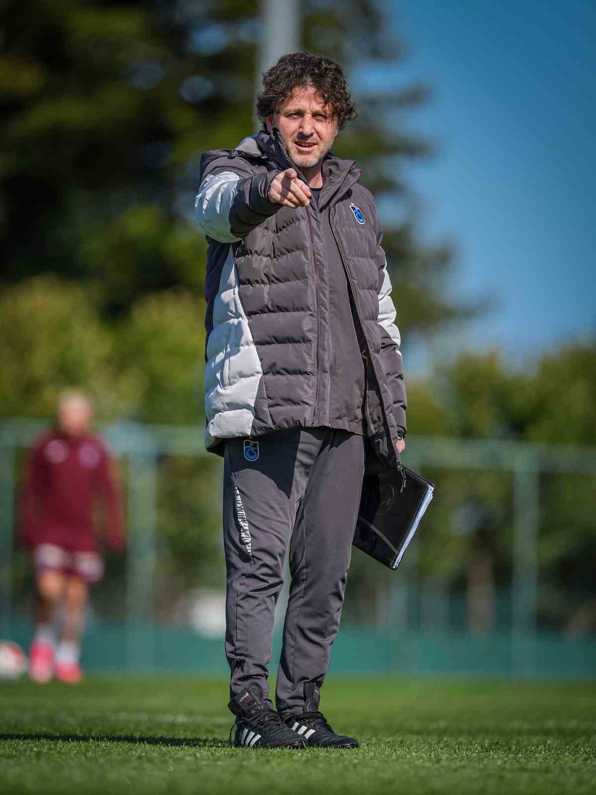 Trabzonspor, Başakşehir maçı hazırlıklarını sürdürdü 7 trabzonspor basaksehir maci hazirliklarini surdurdu 3 yjS1ea7w