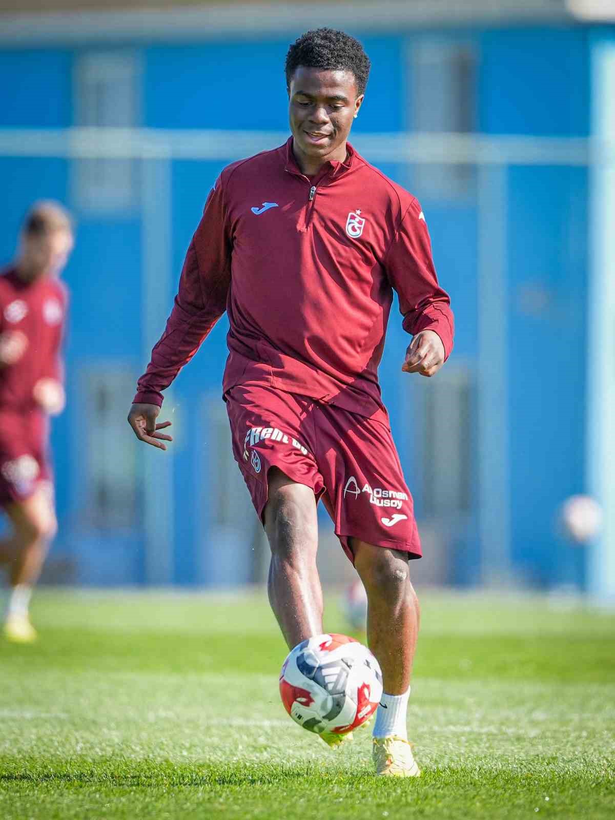 Trabzonspor, Başakşehir maçı hazırlıklarını sürdürdü 8 trabzonspor basaksehir maci hazirliklarini surdurdu 4 PJepB3vQ