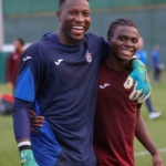trabzonspor-christ-oulai-ile-yabanci-oyuncu-transferinde-tarihi-satisa-imza-atti-kAsTInav.jpg