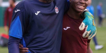 trabzonspor-christ-oulai-ile-yabanci-oyuncu-transferinde-tarihi-satisa-imza-atti-kAsTInav.jpg