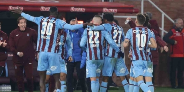 trabzonspor-evinde-gecit-vermiyor-eBOBKBzZ.jpg