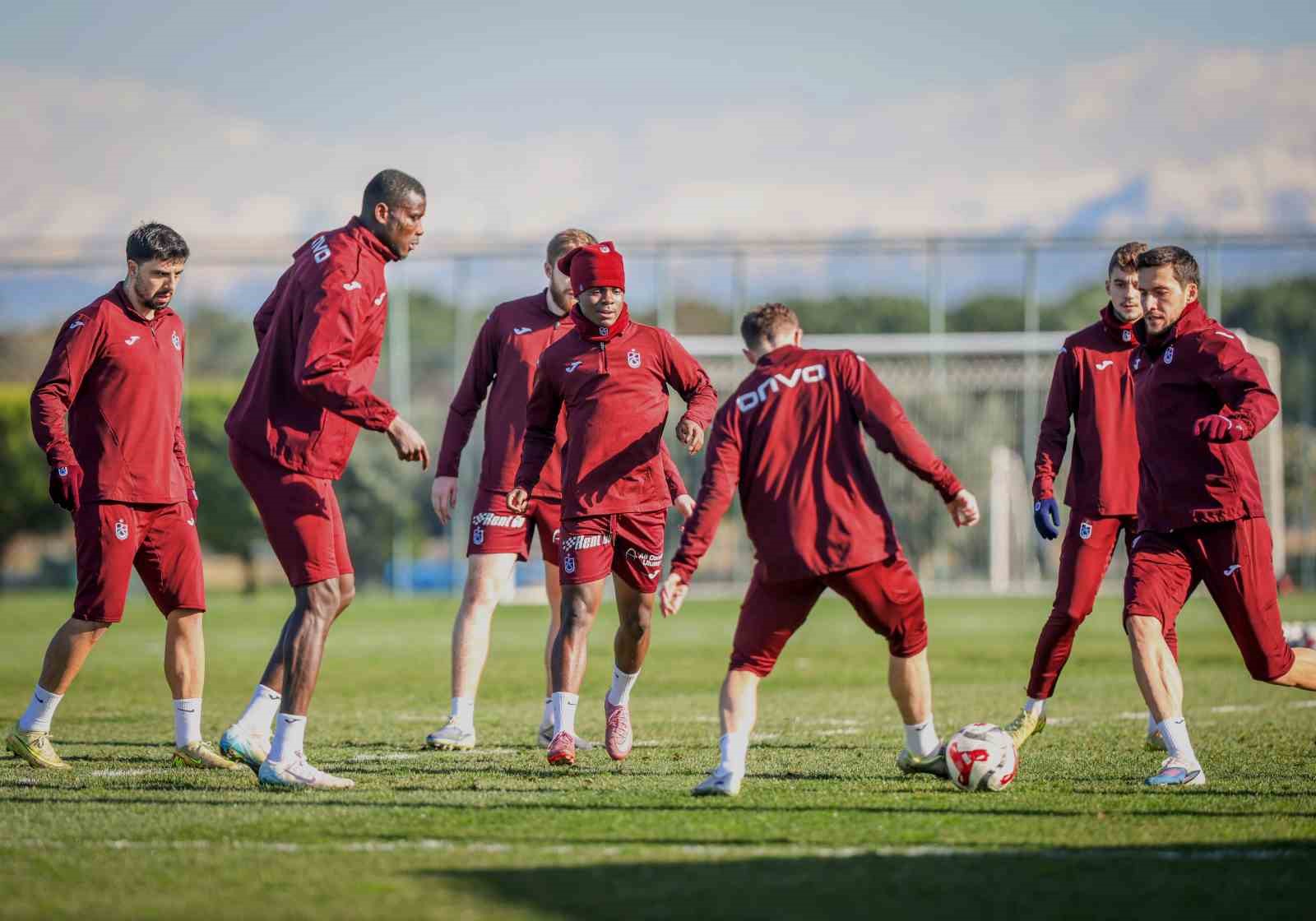trabzonspor fenerbahce maci hazirliklarini surdurdu 0 SDIzapRC