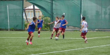 trabzonspor-futbol-okullari-yaz-kampi-basladi-Drhxbx9V.jpg