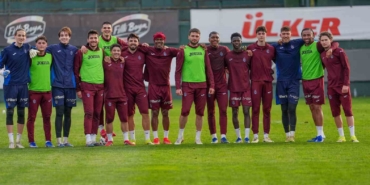 trabzonspor-galatasaray-karsinda-mutlak-galibiyet-pesinde-WBxRWG8f.jpg