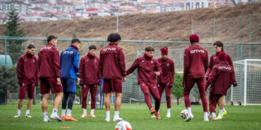 trabzonspor-gaziantep-fkya-yenilmiyor-TcxM1gSq.jpg