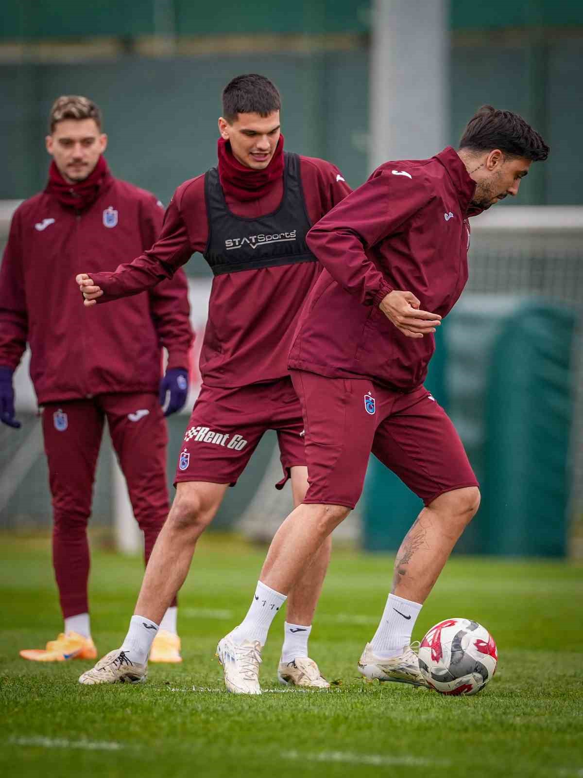 Trabzonspor, Göztepe maçı hazırlıklarına başladı 5 trabzonspor goztepe maci hazirliklarina basladi 1 I1zs7n1D