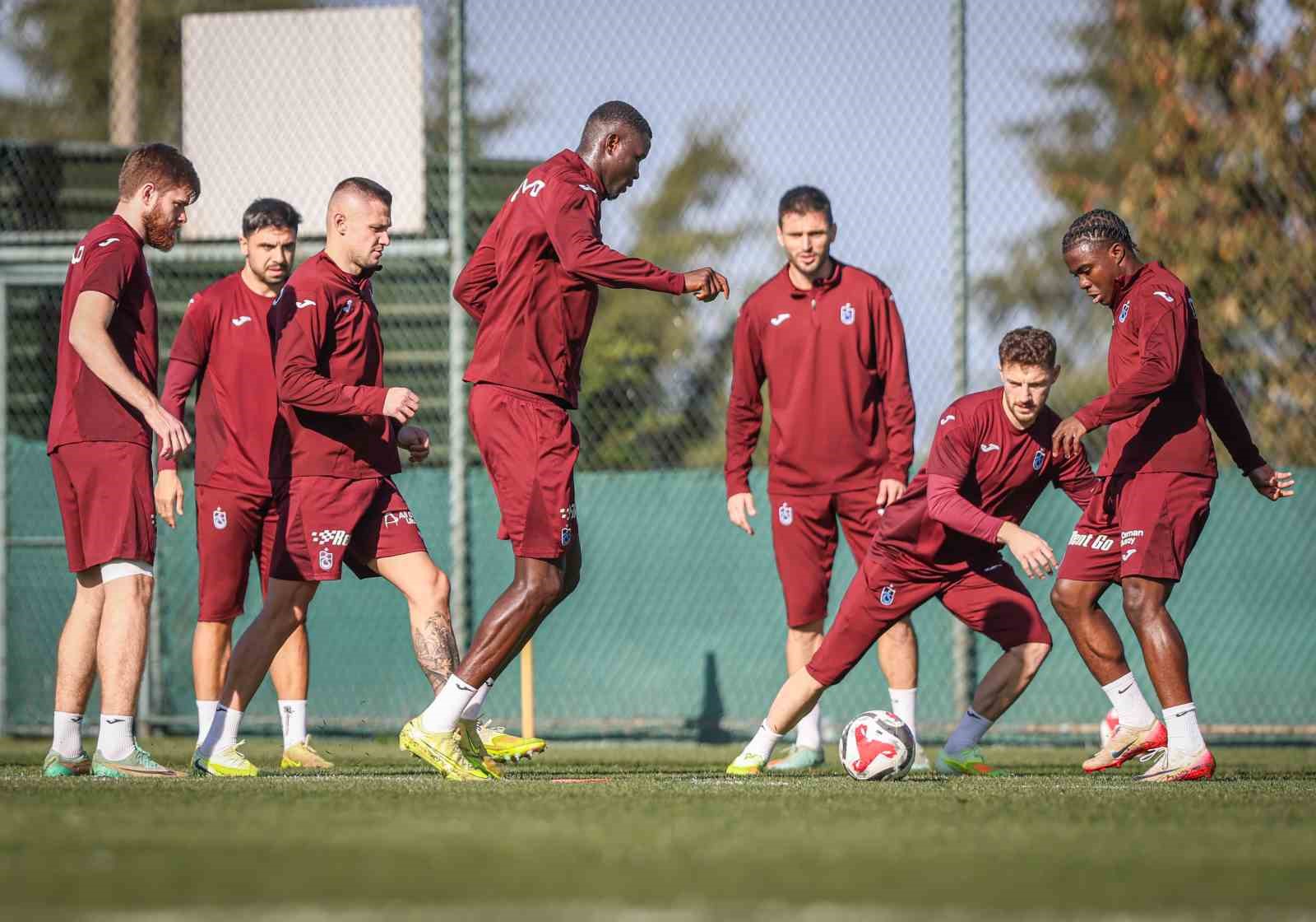 trabzonspor istanbula savic olmadan gitti 0 KeBpRgSi