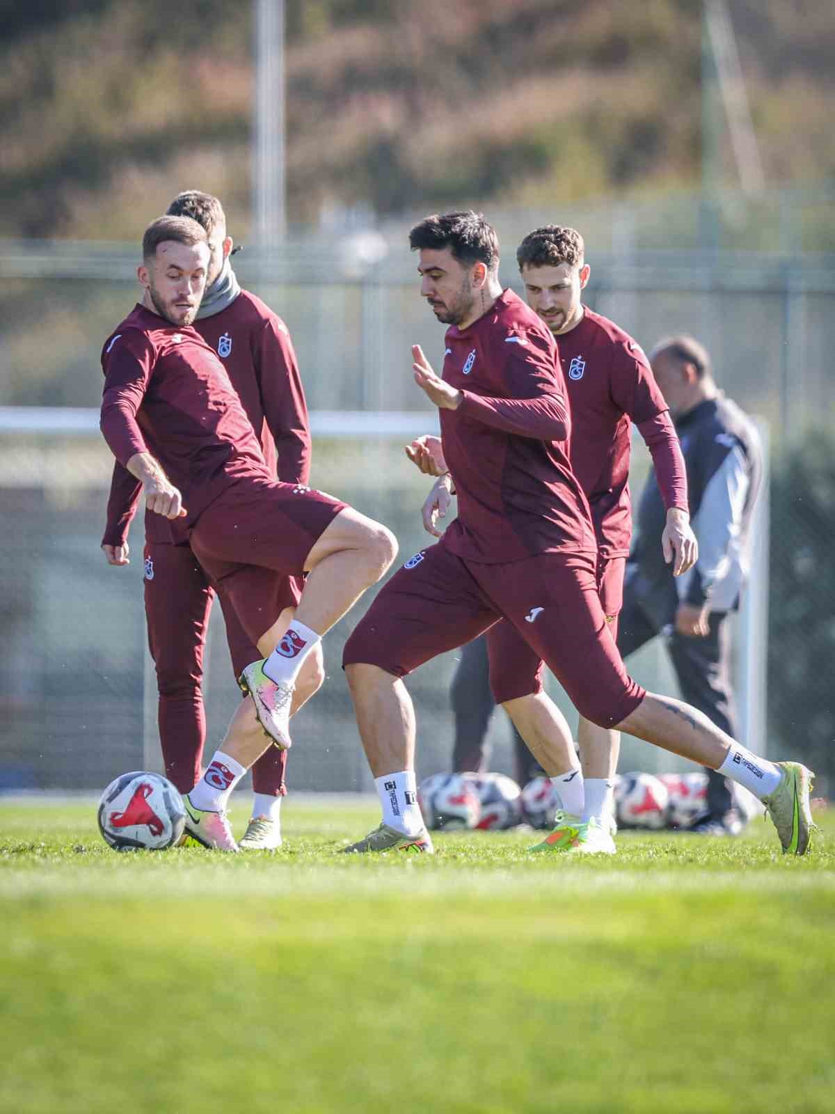 trabzonspor istanbula savic olmadan gitti 1