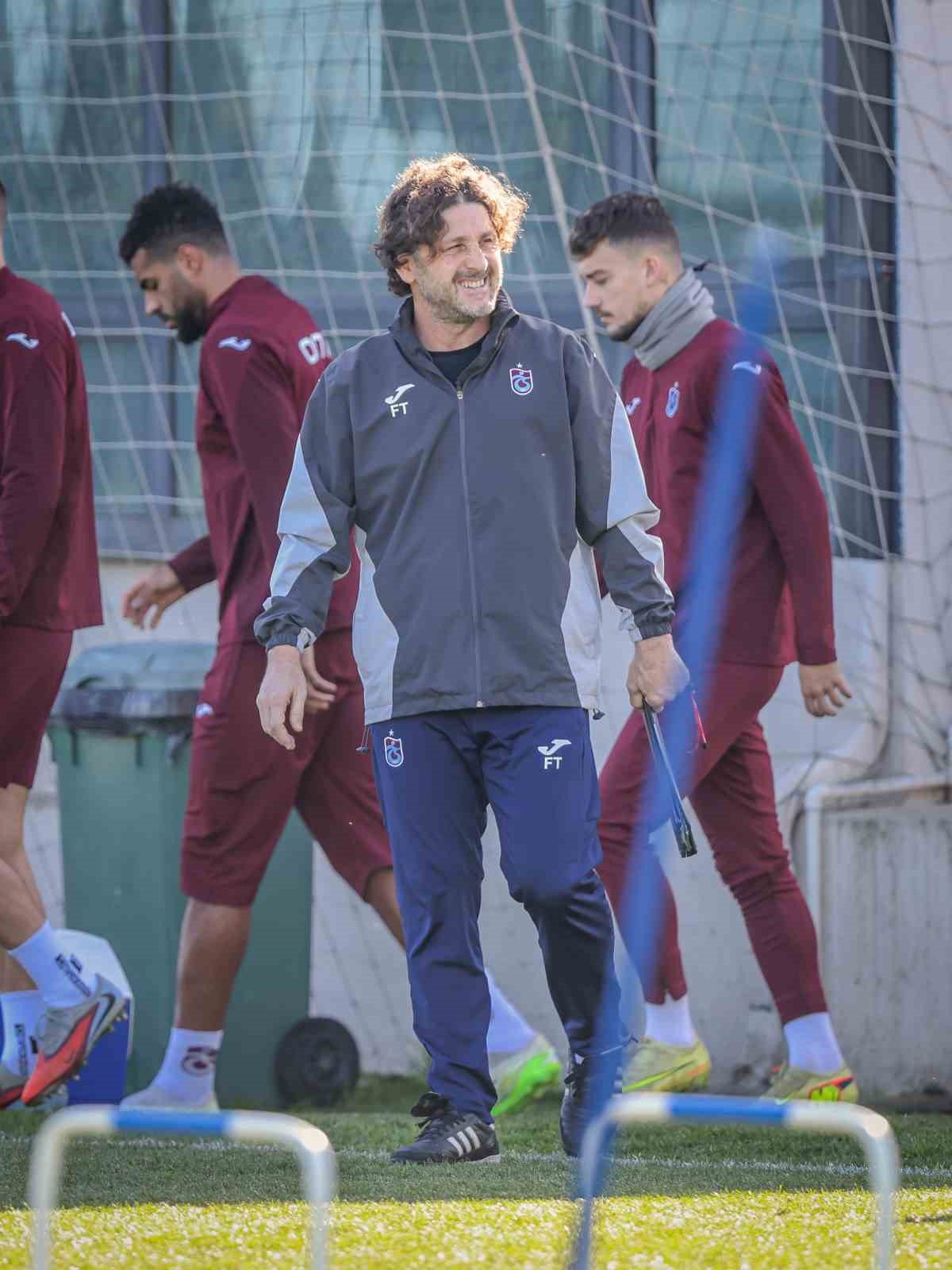 trabzonspor istanbula savic olmadan gitti 2 rvKJ8CDB