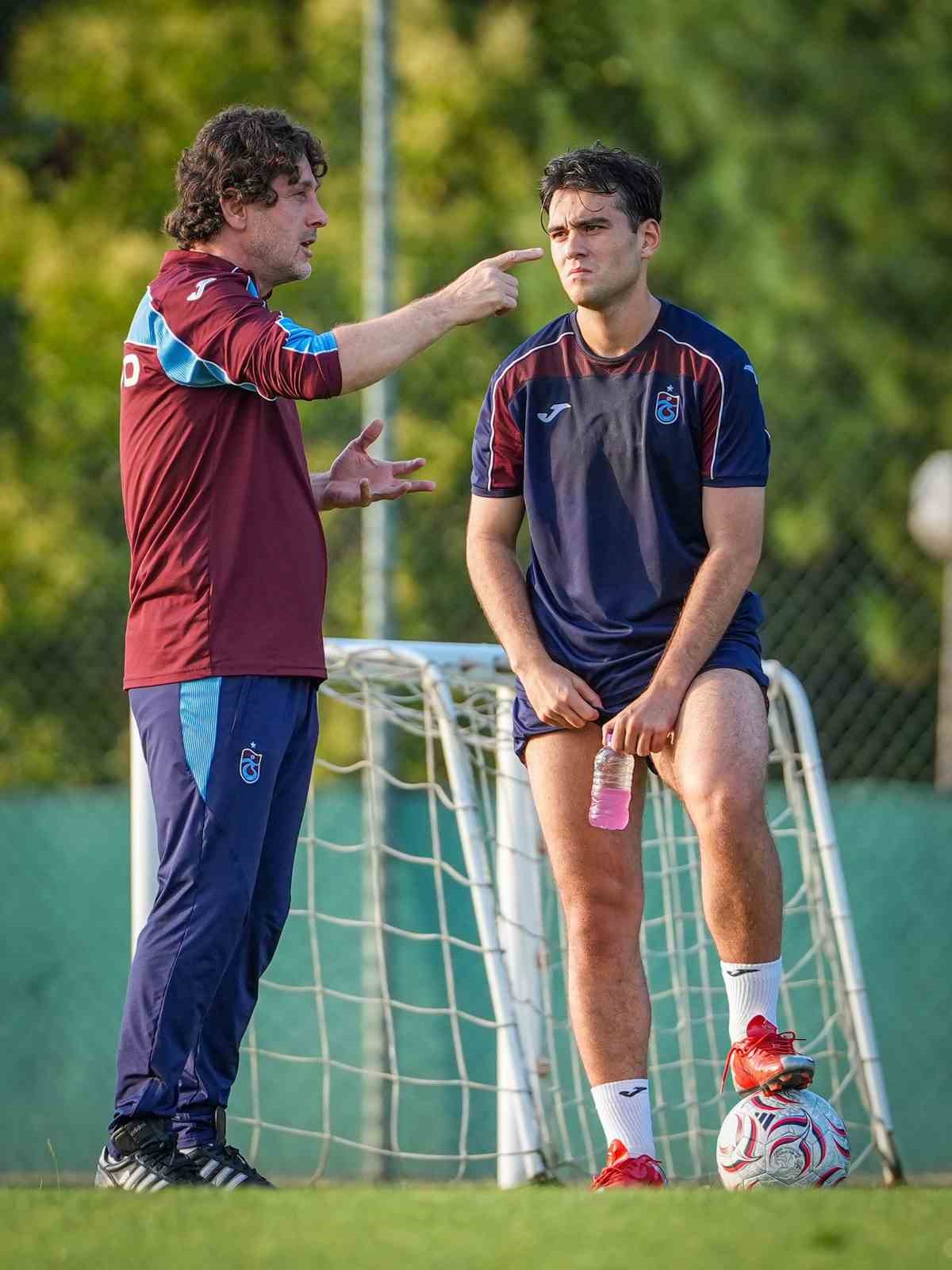 trabzonsporda aral simsir ilk antrenmanina cikti 1