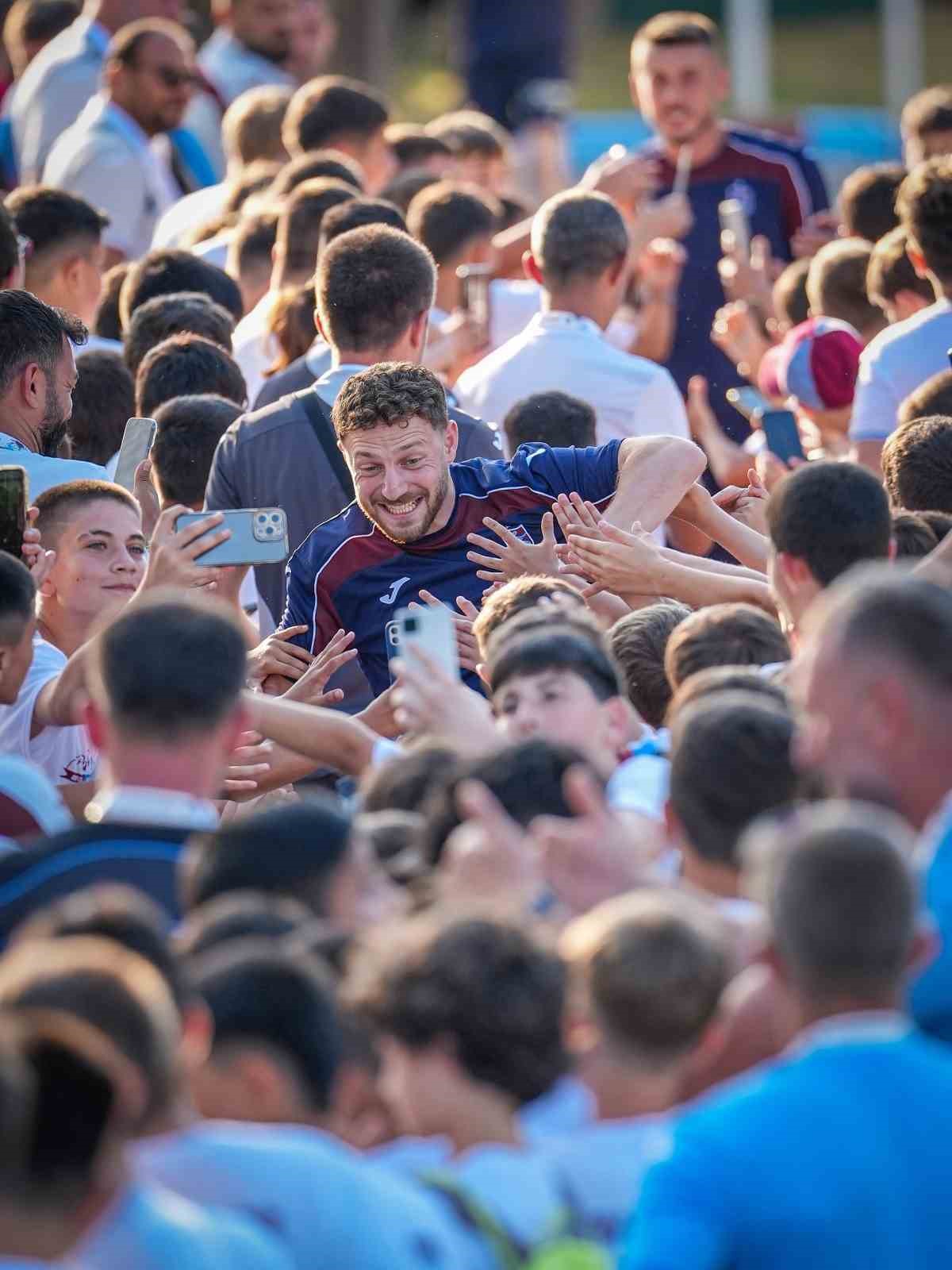 trabzonsporda aral simsir ilk antrenmanina cikti 2