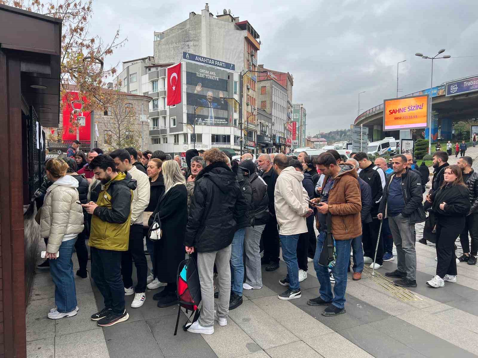 trabzonsporda besiktas maci biletleri satisa cikti 1