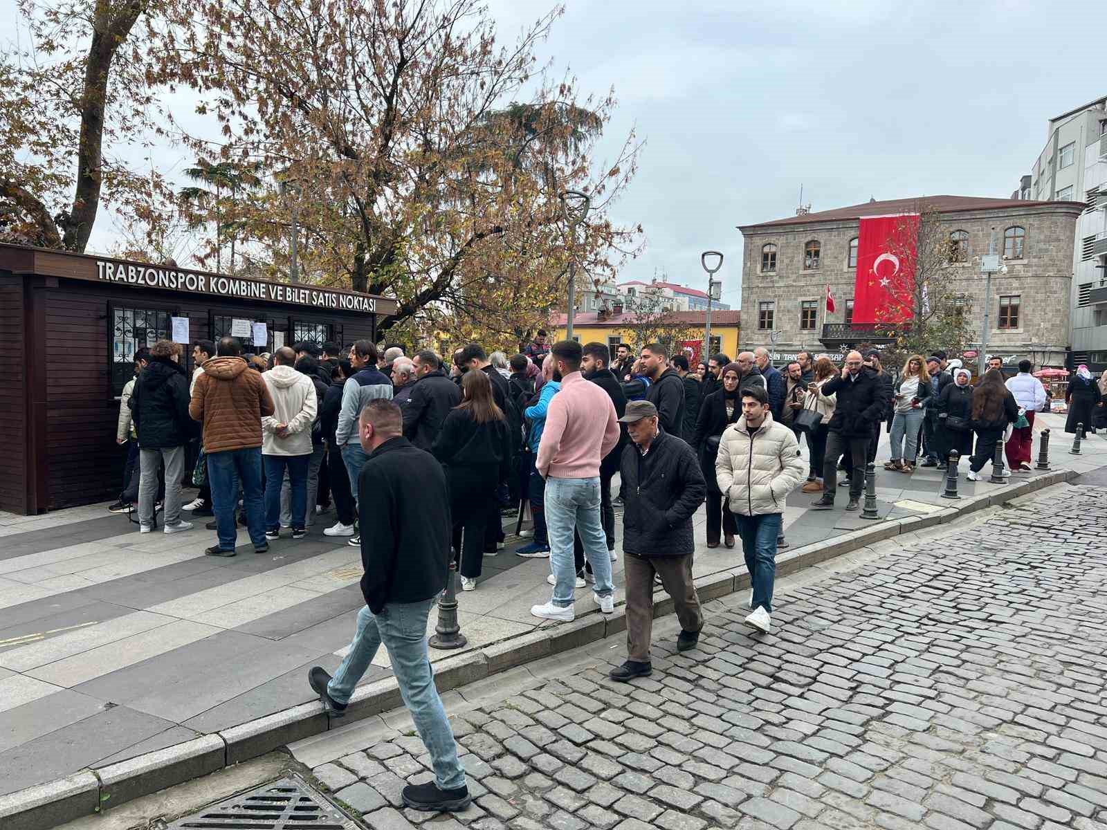 trabzonsporda besiktas maci biletleri satisa cikti 3 EMR1NX7y
