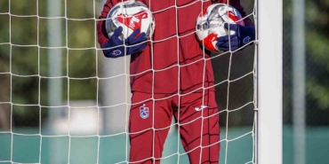trabzonsporda-ernest-muciden-12-yil-sonra-yeni-seri-nJ2C4YVO.jpg