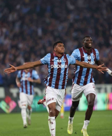 trabzonsporda-onuachu-ile-augusto-zirvede-NN5CurpA.jpg