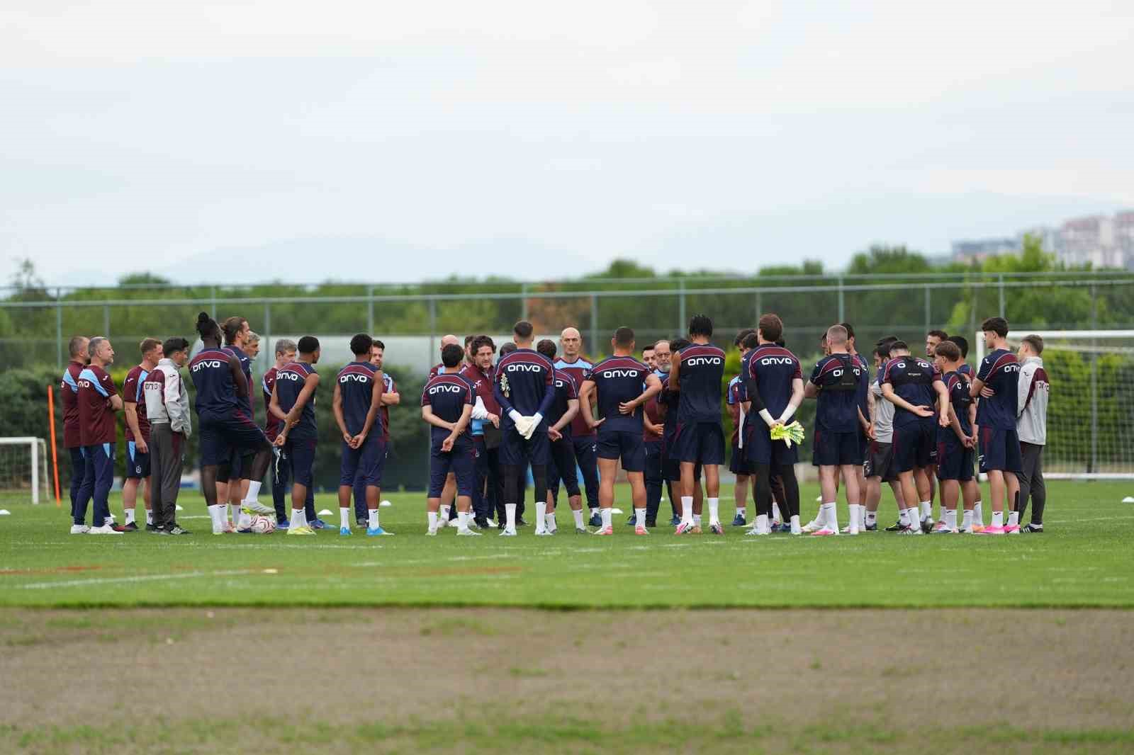 Trabzonspor’da yeni sezon mesaisi başladı 5 trabzonsporda yeni sezon mesaisi basladi 1 bbEUzYjF