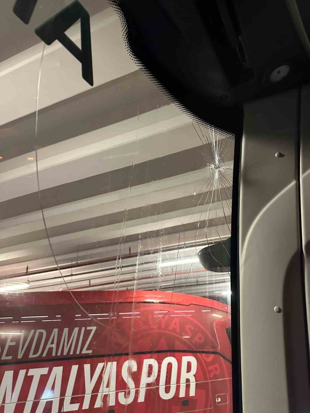 trabzonspordan kinama 4 87vArVtU