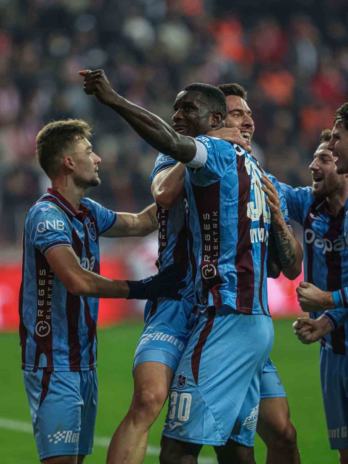 trabzonsporlu golculer krallik yarisinda zirveyi zorluyor 0 aKS6rPVk