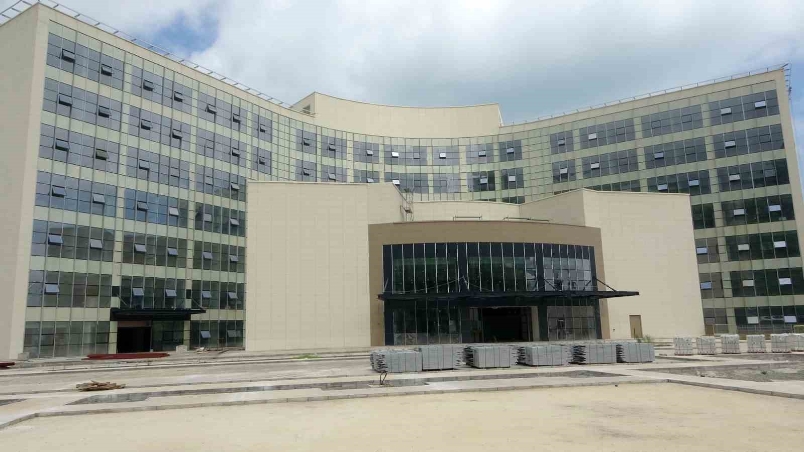 trabzonun saglik ussunde 8 bin kisi gorev yapacak 1 nMBa23I4