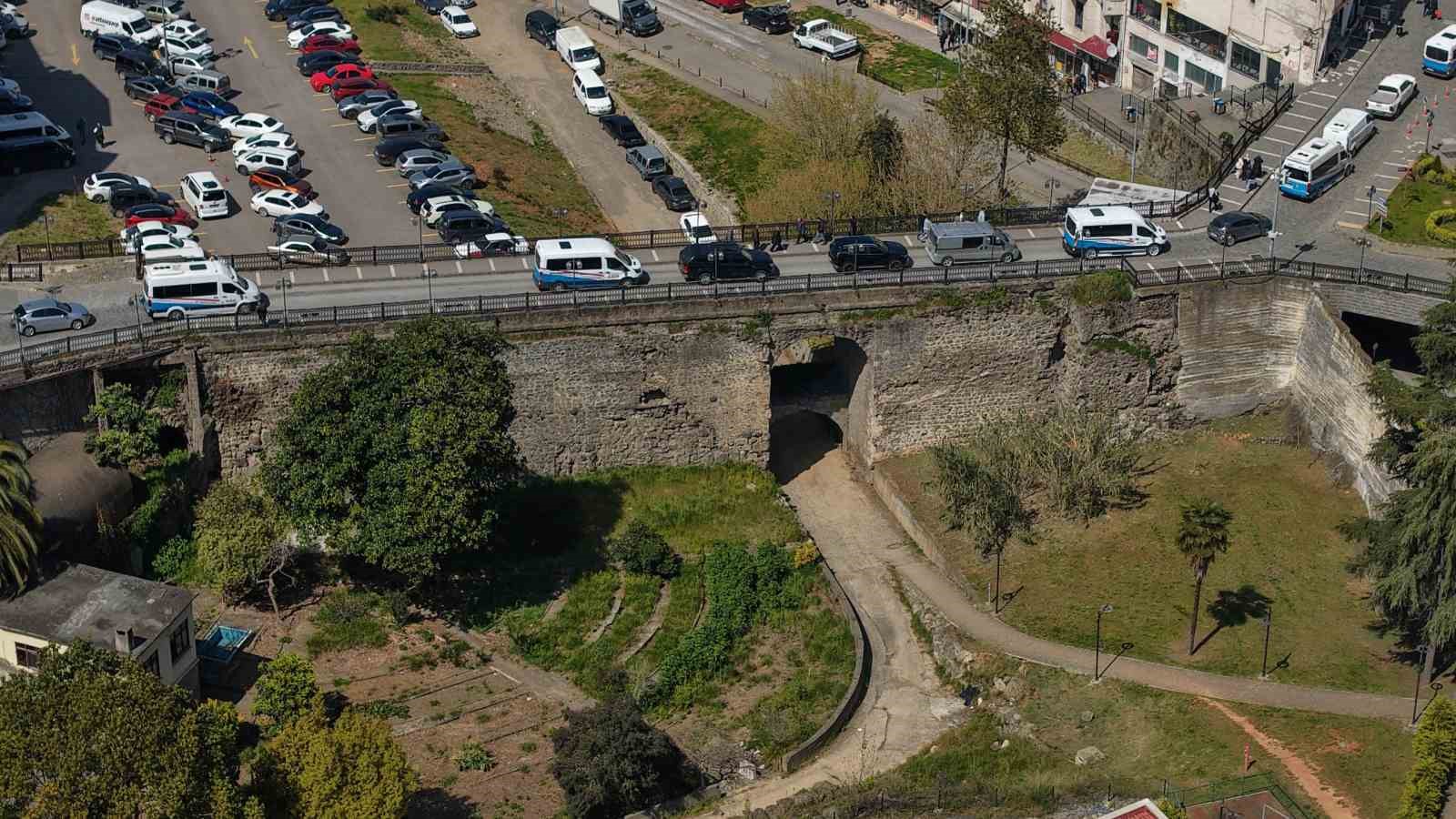 trabzonun simge koprusunde romadan kalan miras incelenecek 2 m9q891lK