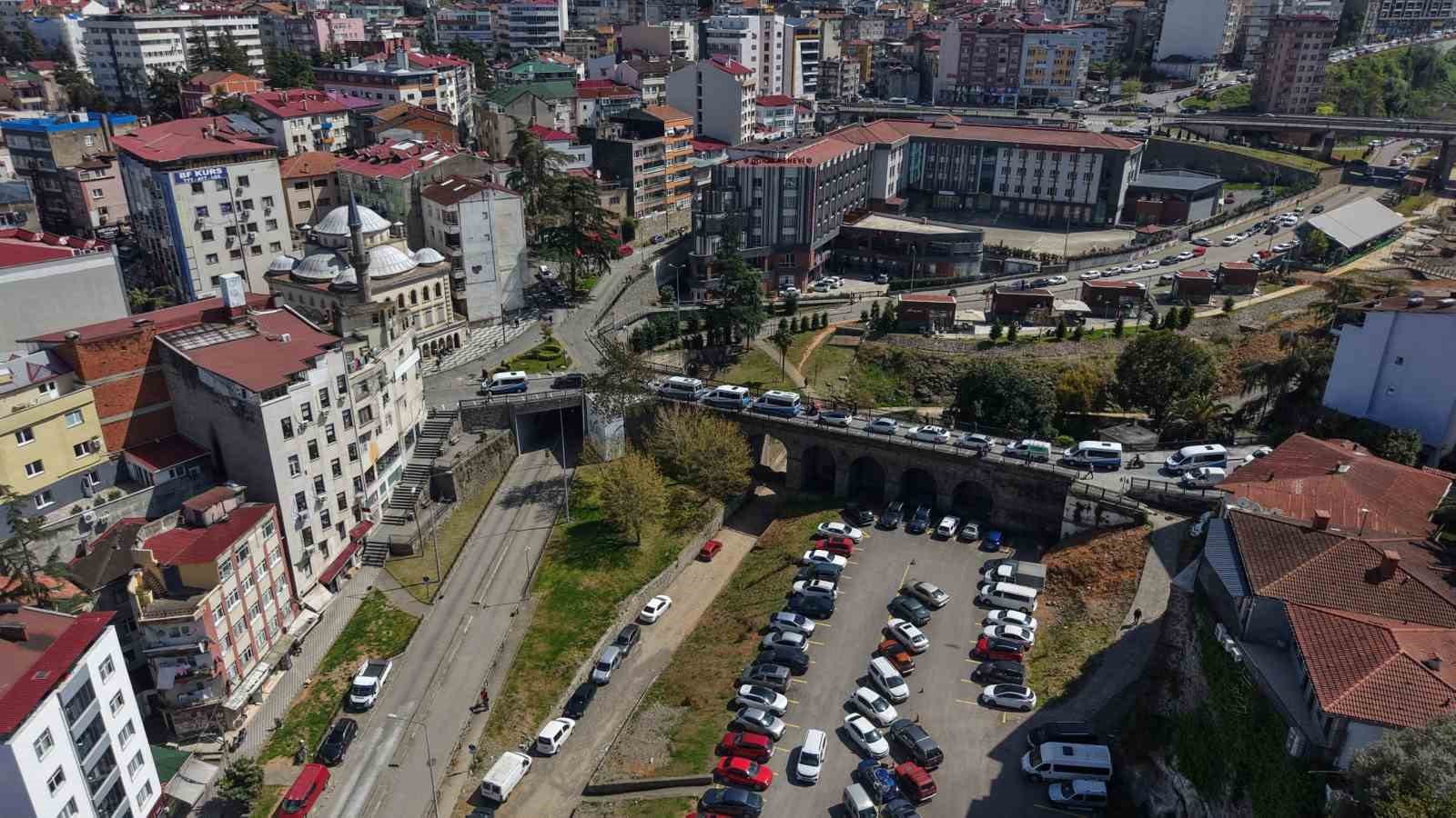 trabzonun simge koprusunde romadan kalan miras incelenecek 4