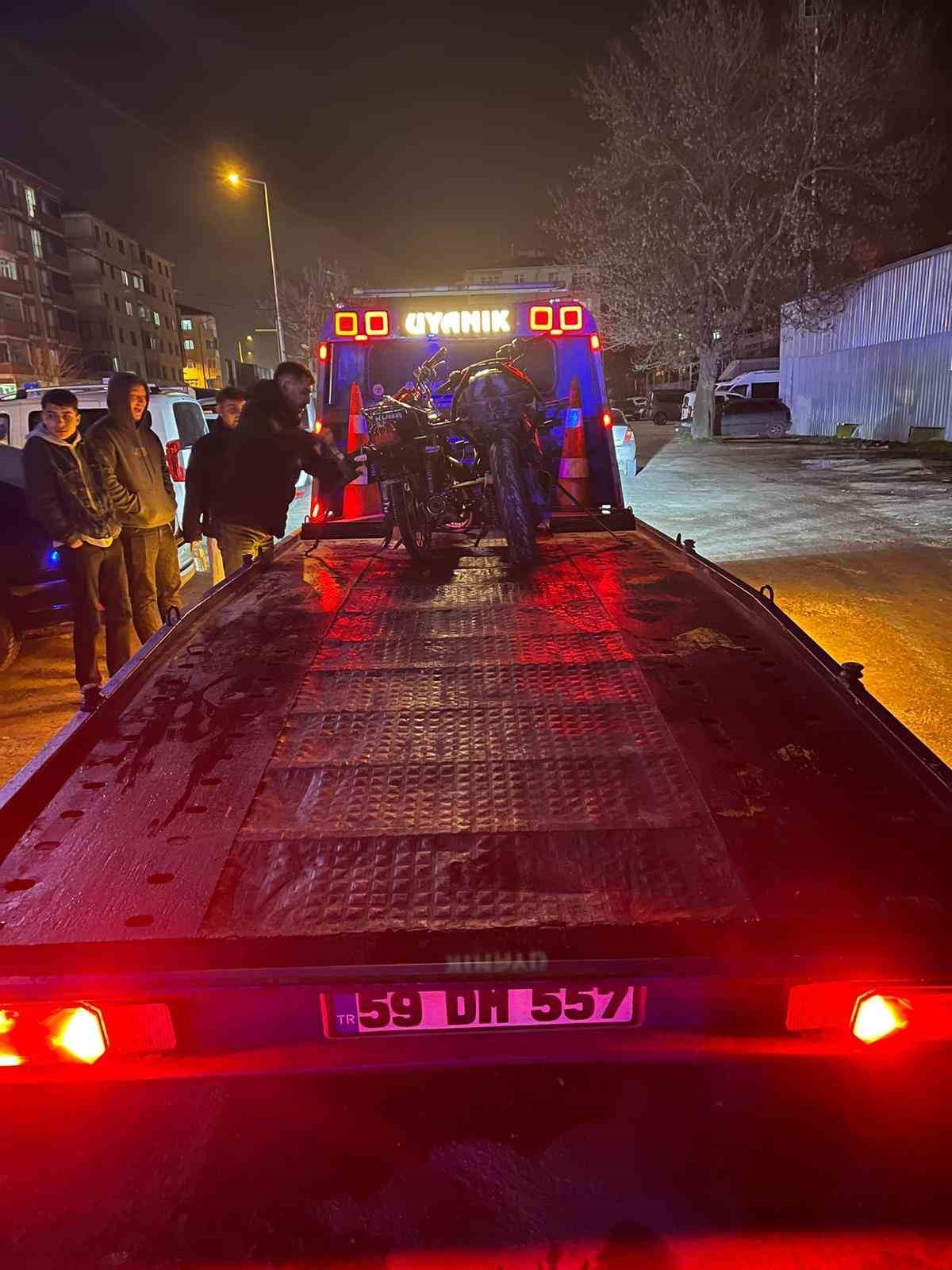 trafigi tehlikeye atan 3 motosiklet surucusune 87 bin lira ceza 1 XY6KzfhU
