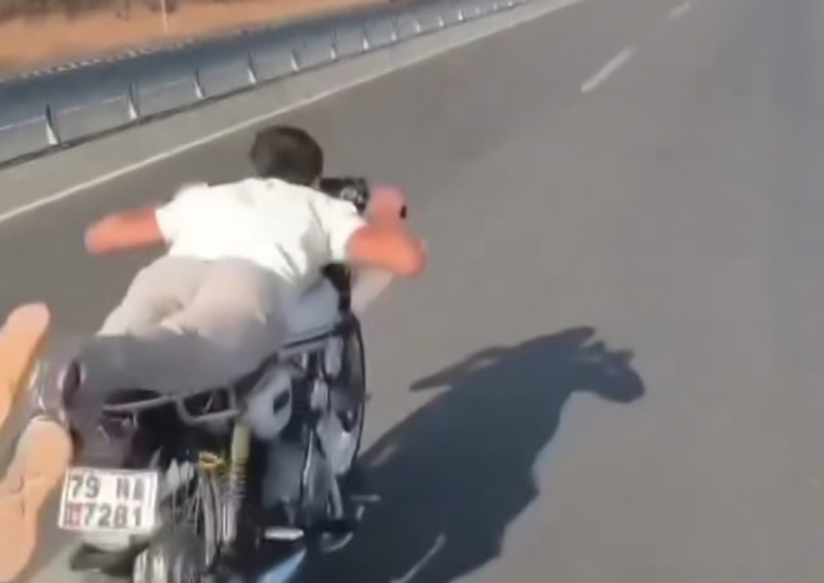 trafigi tehlikeye atan motosiklet suruculerine 138 bin 500 lira ceza 0