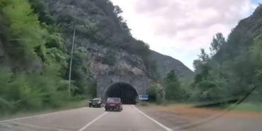 trafigi-tehlikeye-atan-surucuye-44-bin-tl-ceza-kesildi-zpmc7ljd.jpg