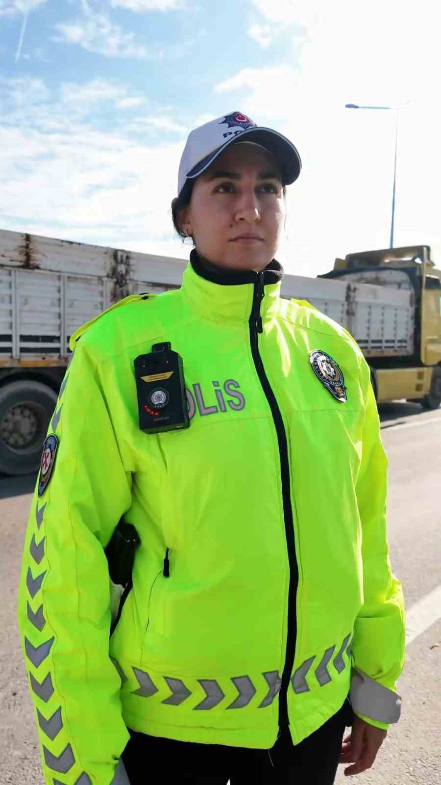 Trafik denetimlerinde şeffaflık artıyor: Yaka kameraları devrede 5 trafik denetimlerinde seffaflik artiyor yaka kameralari devrede 1 Ru6s1NuR
