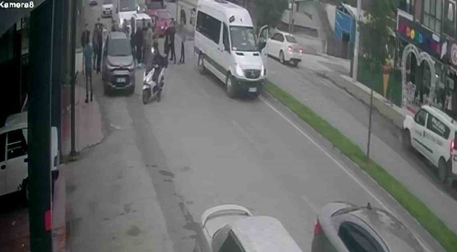 trafik kazasi sonrasi cikan kavgaya tazyikli su mudahalesi 3