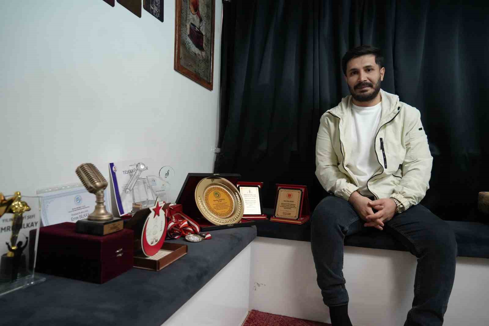 trafik kazasi sonrasi engelli kalan genc ogretmenin azmi 2 KcvQJdG5