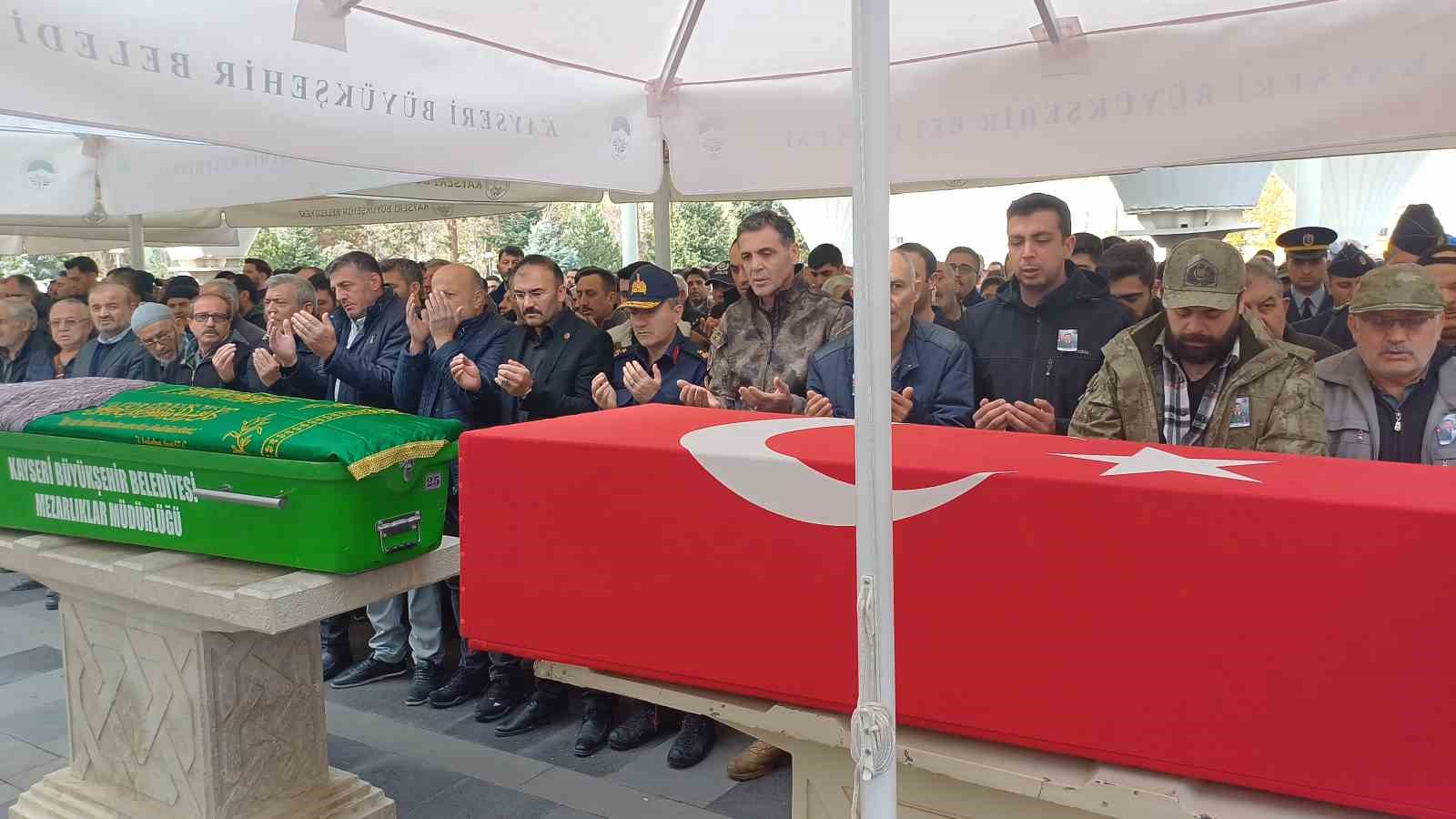 trafik kazasinda hayatini kaybeden genc ustegmen topraga verildi 4 62y1JzOq
