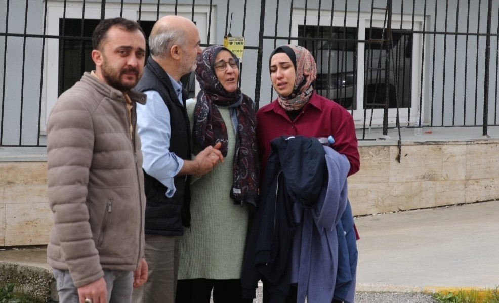 Trafik kazasında hayatını kaybeden küçük çocuğun cenazesi teslim alındı 5 trafik kazasinda hayatini kaybeden kucuk cocugun cenazesi teslim alindi 1 KAbgQFnb