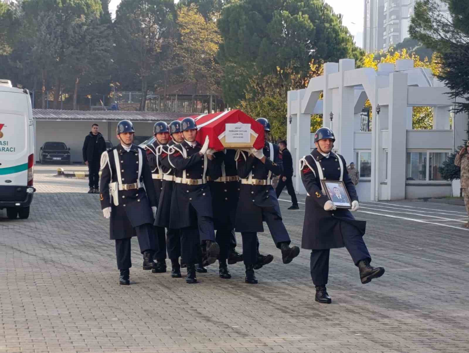 trafik kazasinda hayatini kaybeden uzman cavus icin toren duzenlendi 0
