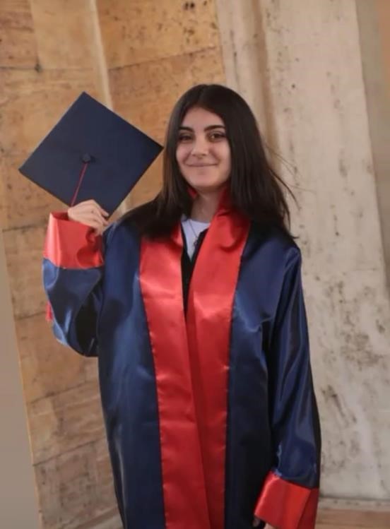 trafik kazasinda kizini kaybeden aile tehdit mesaji aldiklarini iddia etti sikayetinizi geri cekmezsiniz mezarini H8SAEIsI