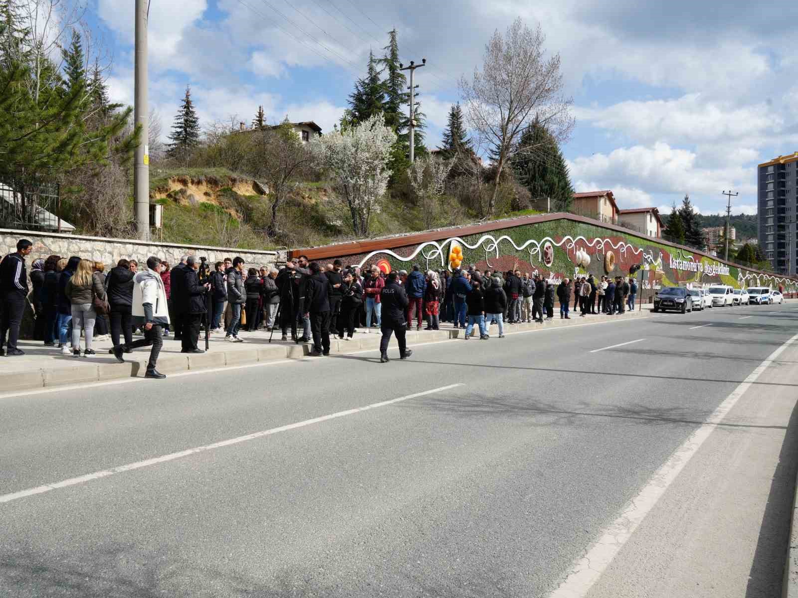 Trafik kazasında ölen 16 yaşındaki Yağmur’un acılı ailesinden bilirkişi raporuna tepki 5 trafik kazasinda olen 16 yasindaki yagmurun acili ailesinden bilirkisi raporuna tepki 1 RCmA6CbI