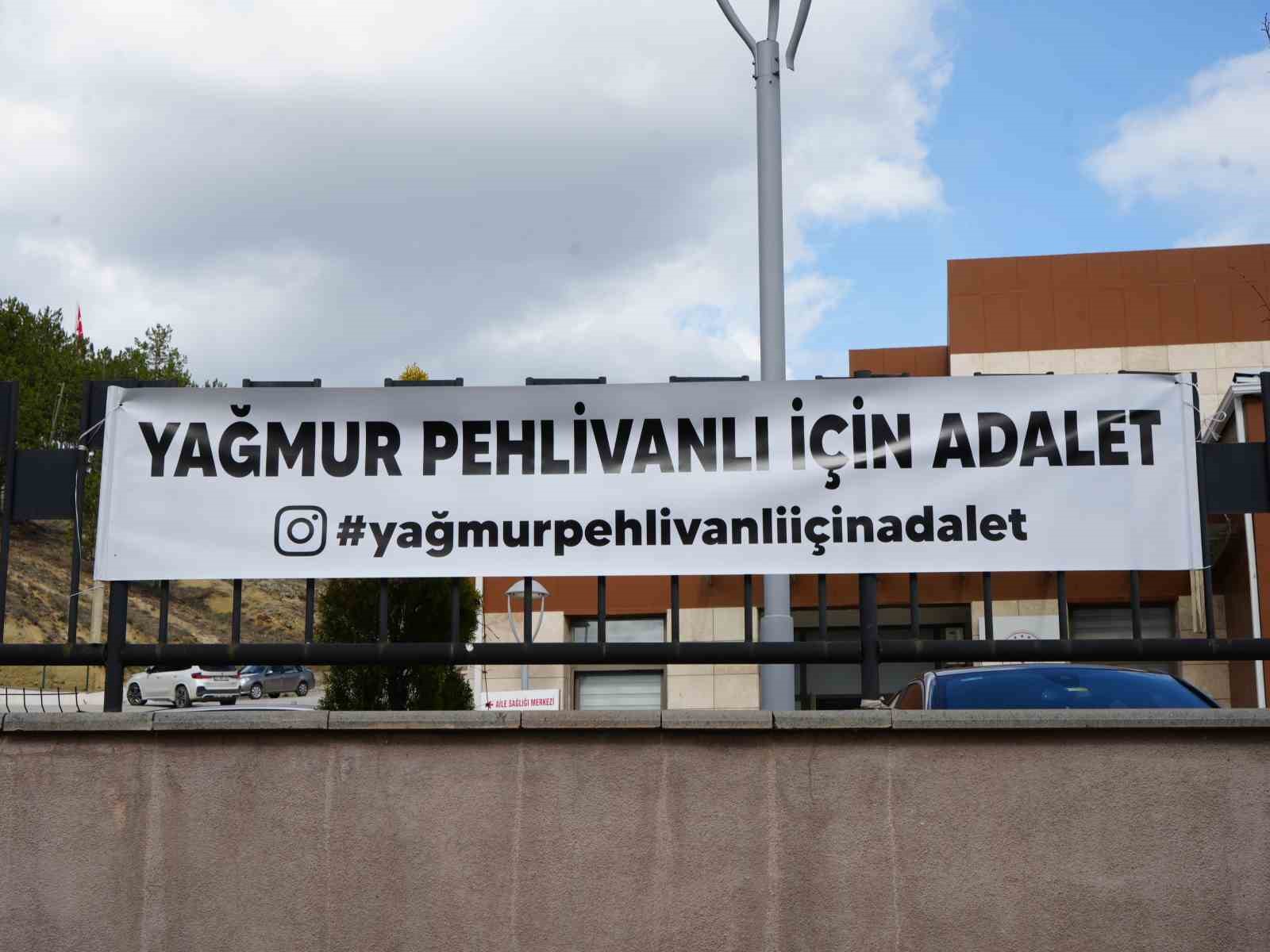 Trafik kazasında ölen 16 yaşındaki Yağmur’un acılı ailesinden bilirkişi raporuna tepki 7 trafik kazasinda olen 16 yasindaki yagmurun acili ailesinden bilirkisi raporuna tepki 3 bg4vNyE5