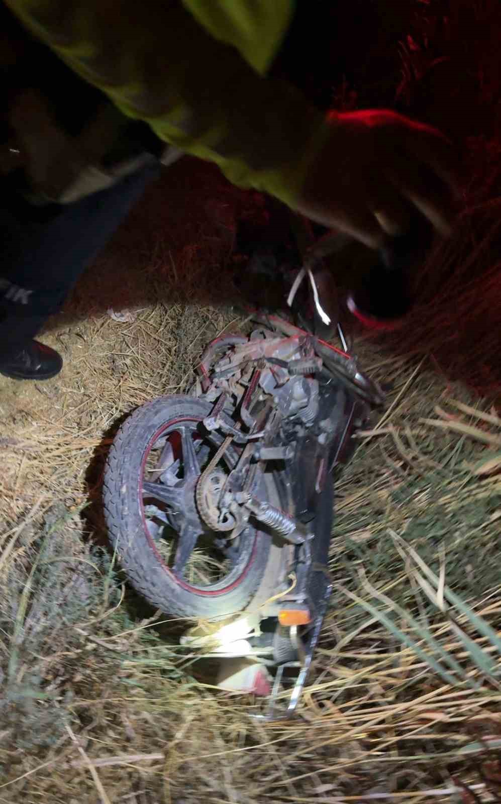 Trafik kazasında yaralanan mahalle muhtarı hastanede hayatını kaybetti 7 trafik kazasinda yaralanan mahalle muhtari hastanede hayatini kaybetti 3