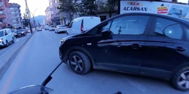 trafik-tartismasinda-gercegi-kask-kamerasi-ortaya-cikardi-T8W5c2sl.jpg