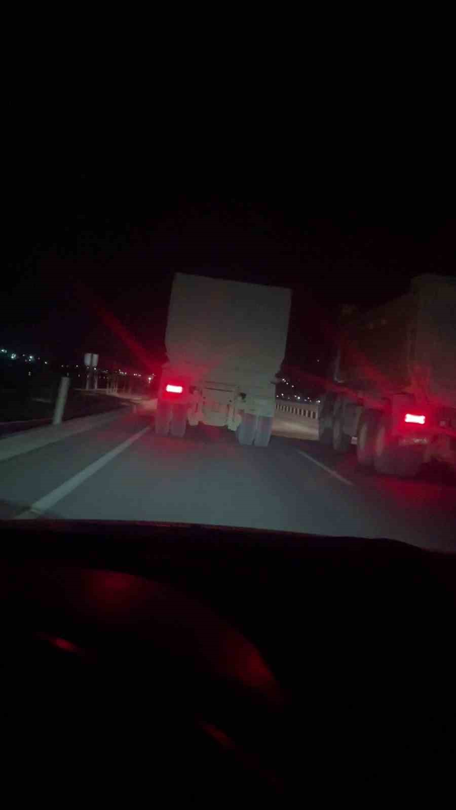 trafikte 100u bulan hizla yarisan kamyonlarin o anlari kamerada 2 3VpiJrfd