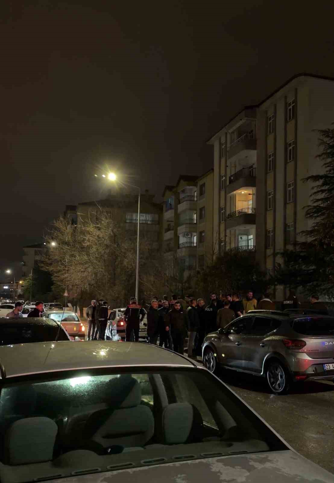 trafikte baslayan tartisma kavgaya dondu 10 gozalti 4 pgUY4Aes