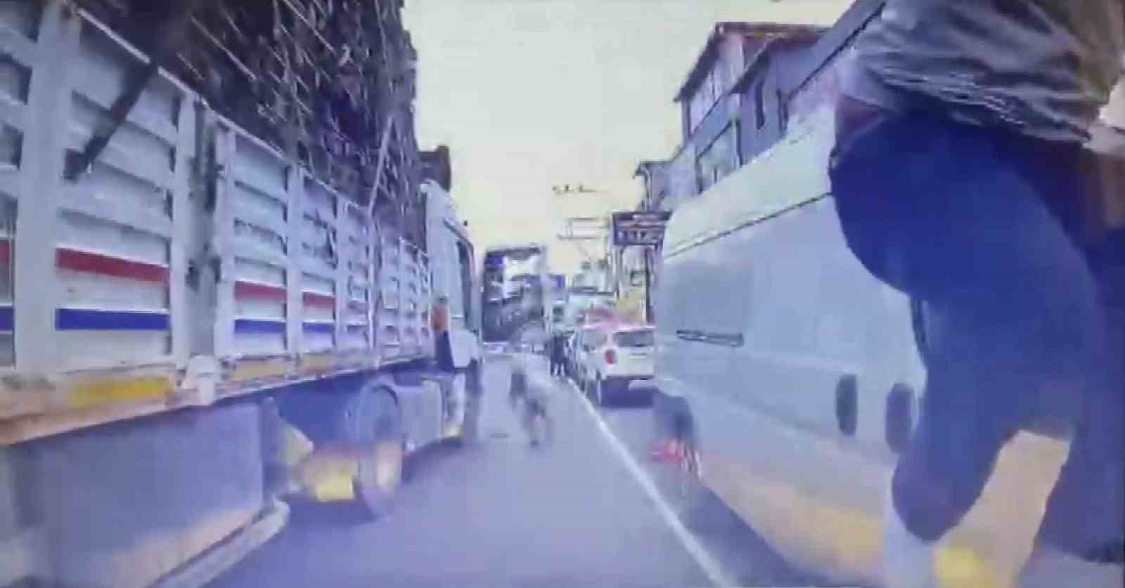trafikte bicakla dehset yasatan baba ogula 363 bin tl ceza 2 q9J3nAlI