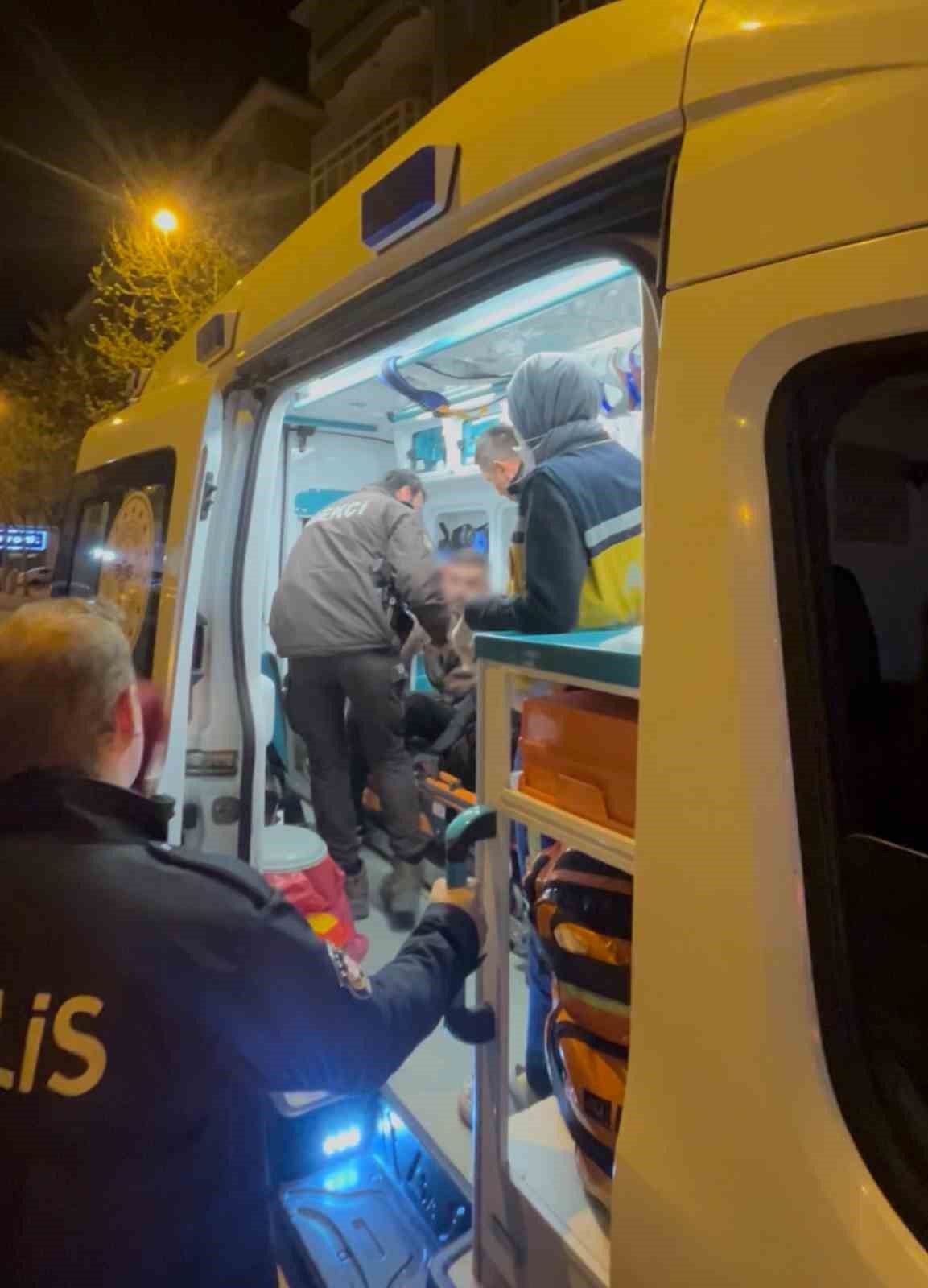 trafikte garip olay taksiciye kizan yaya cilgina dondu 1 5LSQBe5I