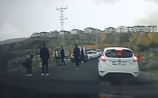 trafikte kavga cok pahaliya patladi 2 tutuklama 720 bin tl ceza 0