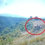 traktor-altinda-kalan-ciftcinin-hayatini-kaybettigi-kaza-ani-guvenlik-kamerasinda-V6RveHQh.jpg