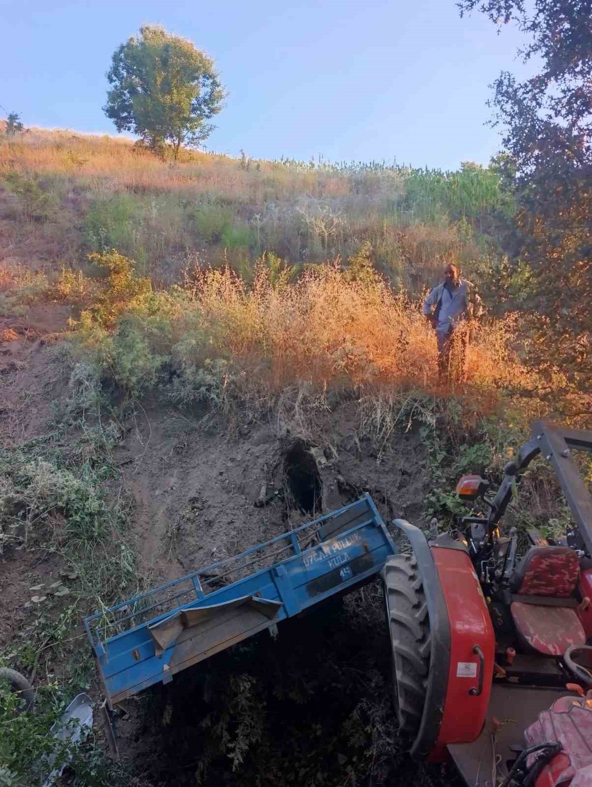 Traktörü durdurmak isterken hayatından oldu 9 traktoru durdurmak isterken hayatindan oldu 5 YFrcszg5
