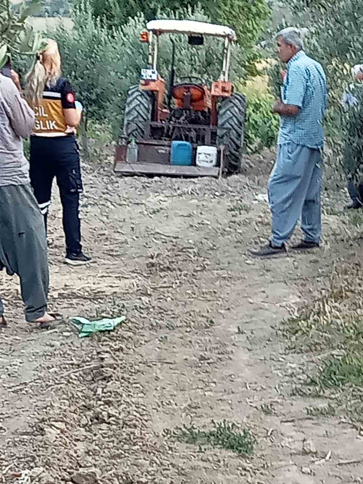 traktorun altinda kalan yasli adam hayatini kaybetti 1 I8T96cpX